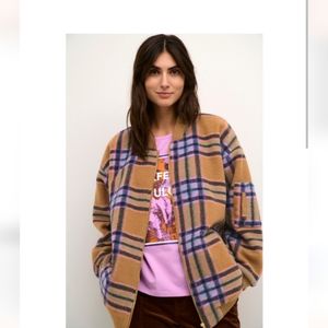 ✨HOST PICK✨ Bomber Plaid Jacket by Culture